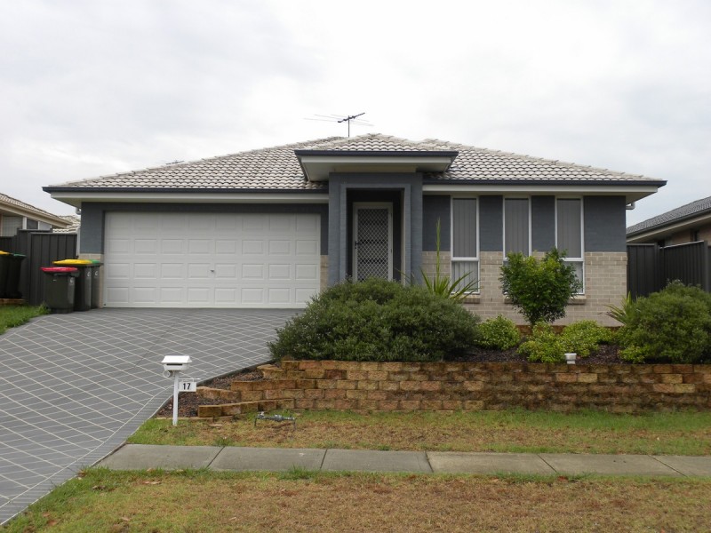 17 Connemara Street, Wadalba NSW 2259