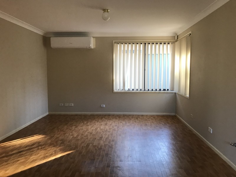 4 Pinehurst Way, Blue Haven NSW 2262