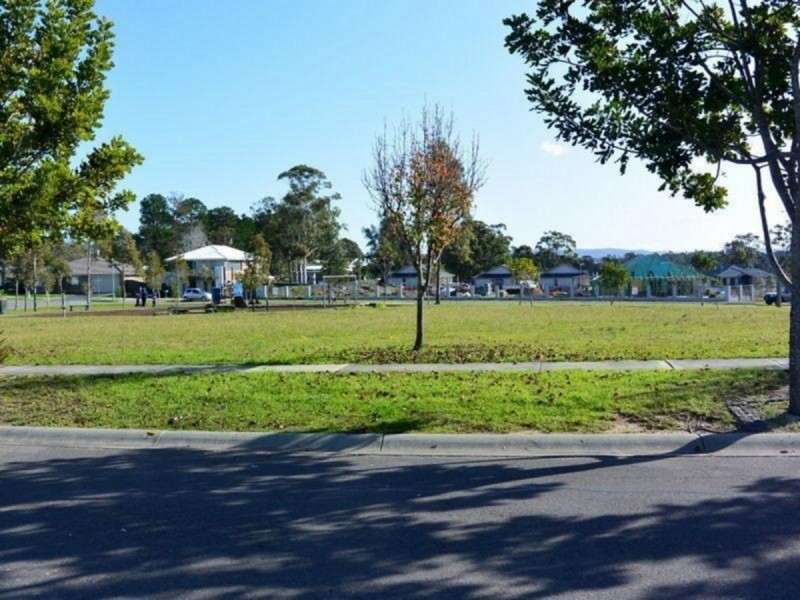 61 Clydesdale Street, Wadalba NSW 2259