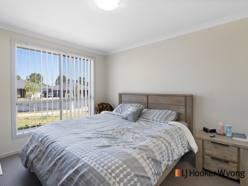 1 Oakmont Place, Woongarrah NSW 2259