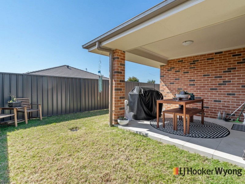 1 Oakmont Place, Woongarrah NSW 2259
