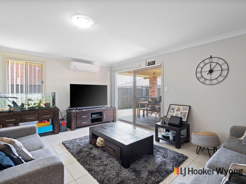 1 Oakmont Place, Woongarrah NSW 2259