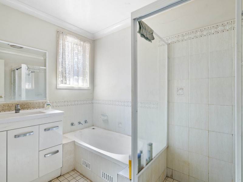 2/27 Watanobbi Road, Watanobbi NSW 2259