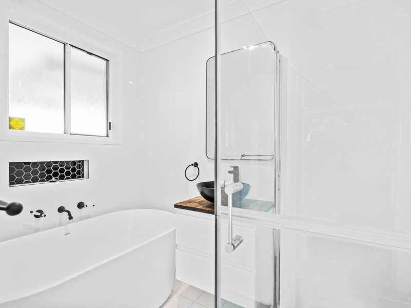 10 Farnol Place, Watanobbi NSW 2259