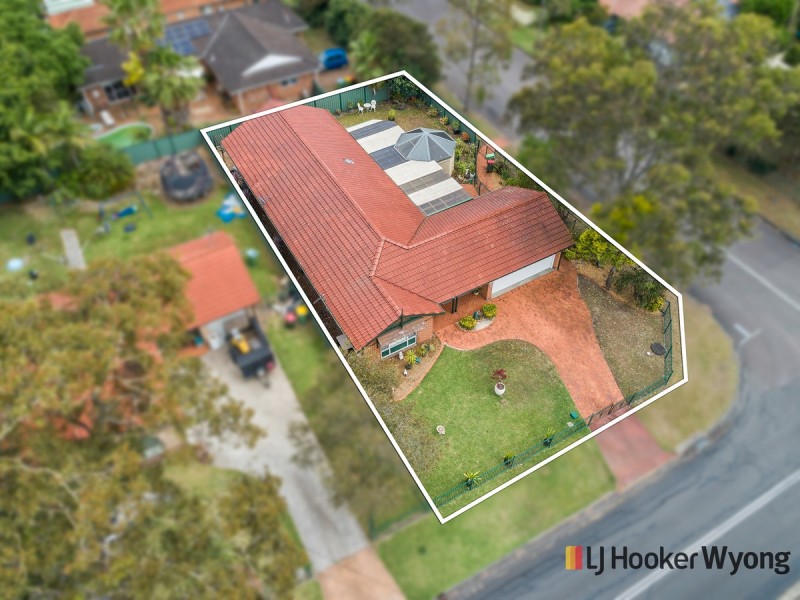 10 Fishburn Crescent, Watanobbi NSW 2259