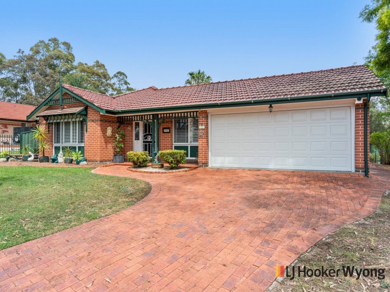 10 Fishburn Crescent, Watanobbi NSW 2259