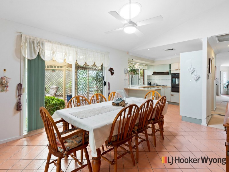 10 Fishburn Crescent, Watanobbi NSW 2259