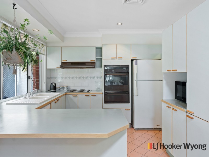 10 Fishburn Crescent, Watanobbi NSW 2259