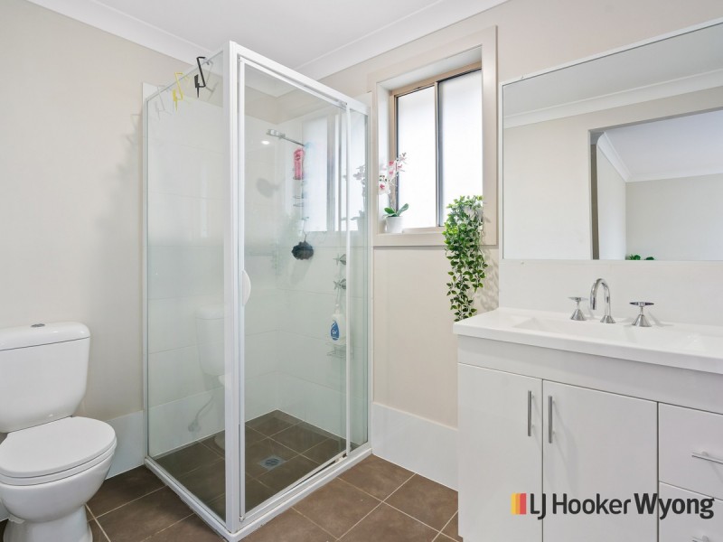 15 Addison Avenue, Woongarrah NSW 2259