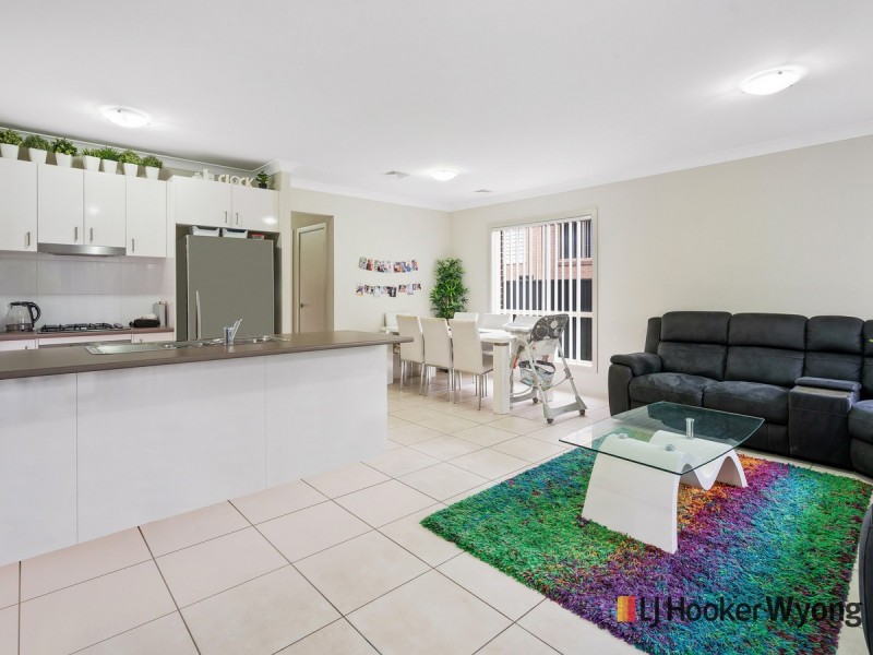 15 Addison Avenue, Woongarrah NSW 2259