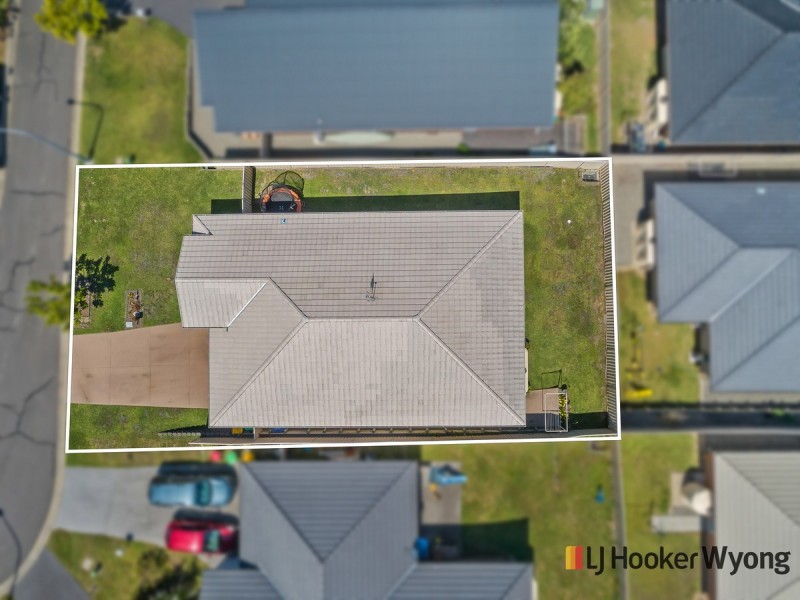 12 Chestnut Grove, Woongarrah NSW 2259