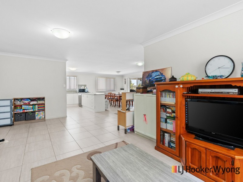 12 Chesnut Grove, Woongarrah NSW 2259