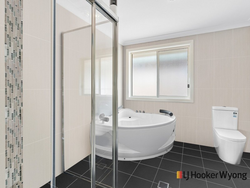 18 Weaver Crescent, Watanobbi NSW 2259