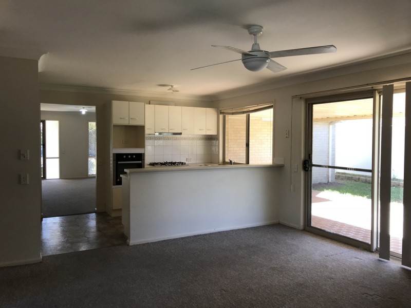 4 Skyhawk Avenue, Hamlyn Terrace NSW 2259