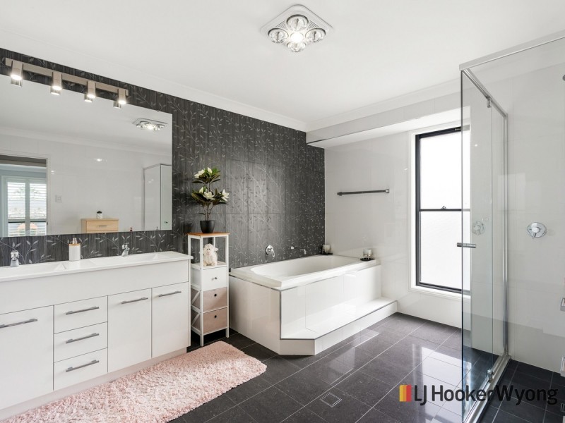 7 Newport Terrace, Mardi NSW 2259