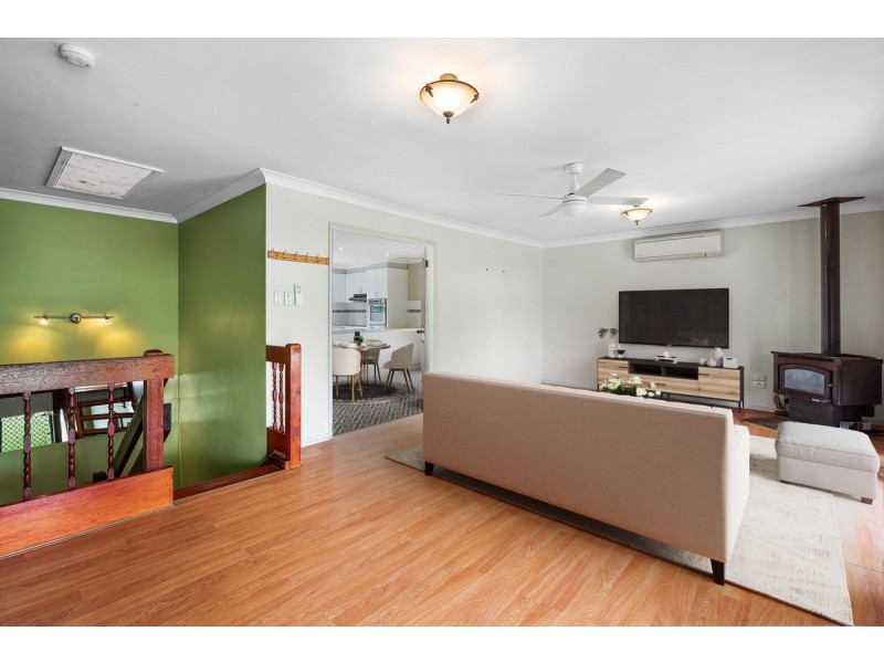 8 Raymond Street, Tacoma South NSW 2259