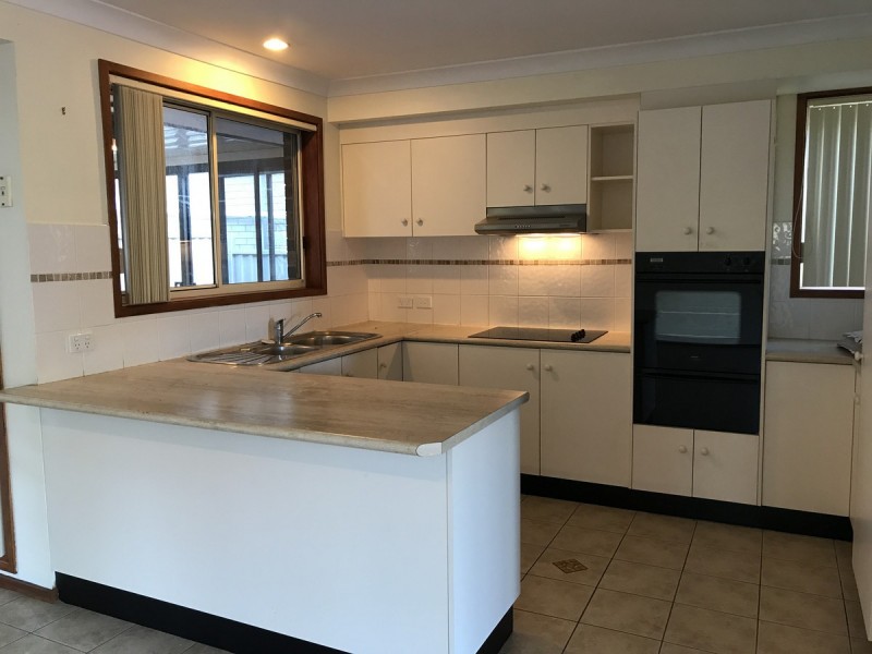 41 Robert Holl Drive, Ourimbah NSW 2258