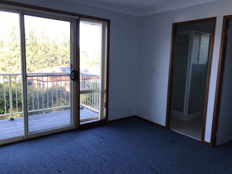 41 Robert Holl Drive, Ourimbah NSW 2258