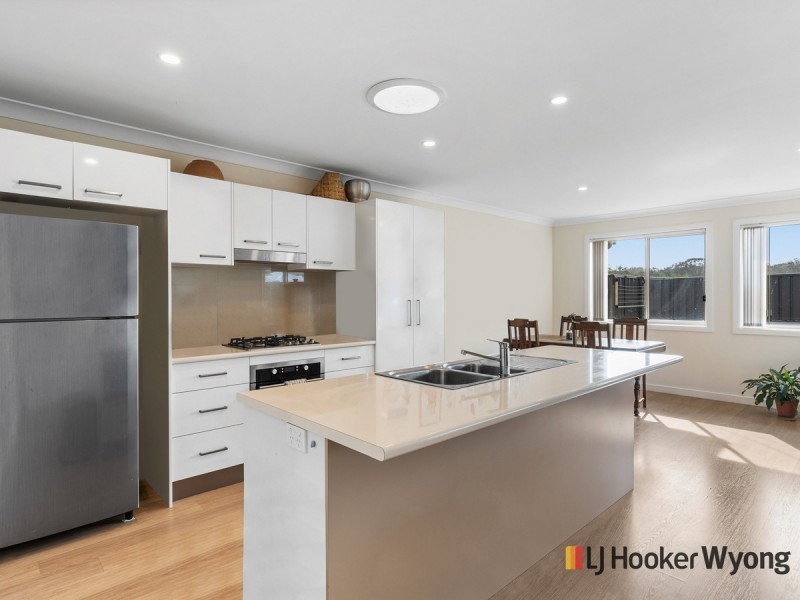 13 Salamander Road, Wadalba NSW 2259