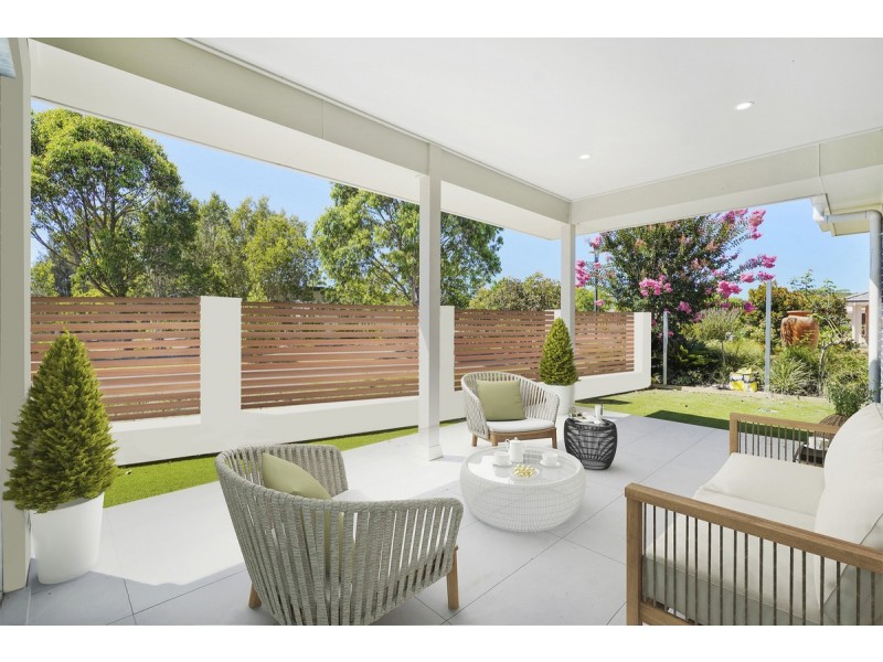 10 Irons Road, Wyong NSW 2259