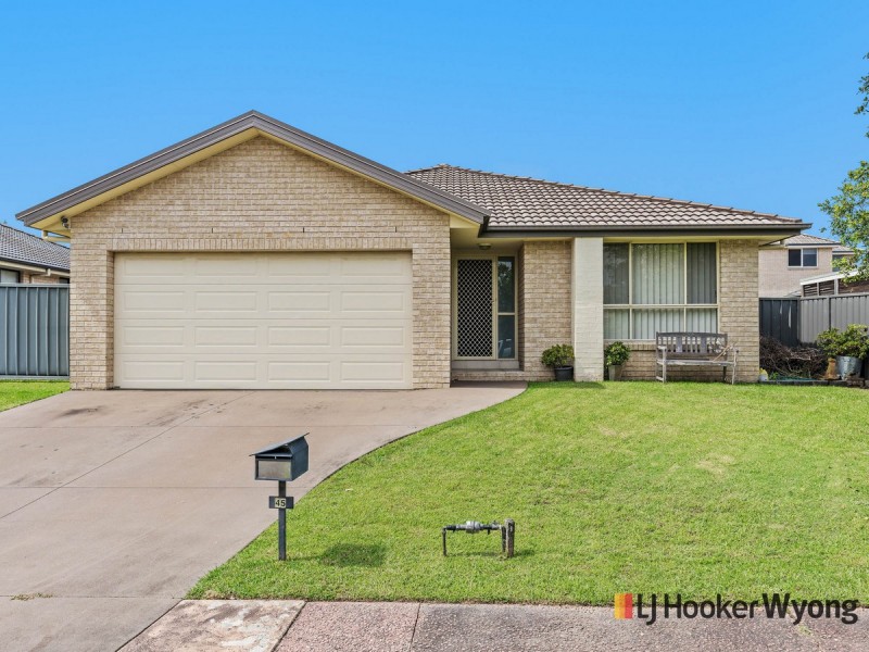 45 Clydesdale Street, Wadalba NSW 2259