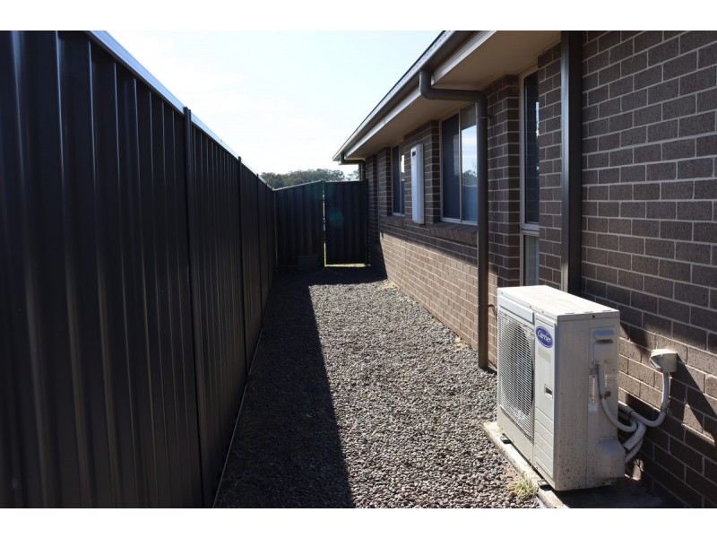 212b Johns Road, Wadalba NSW 2259