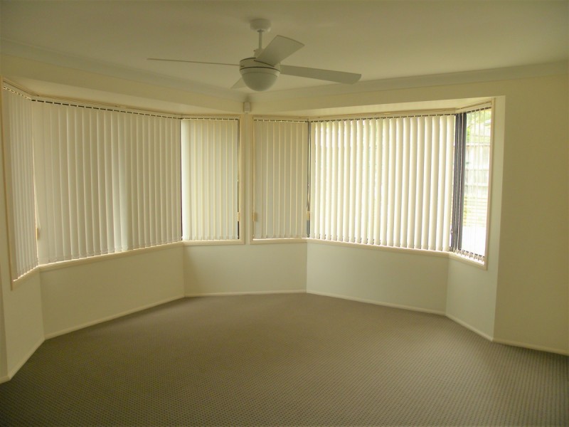 12 Riveroak Drive, Mardi NSW 2259