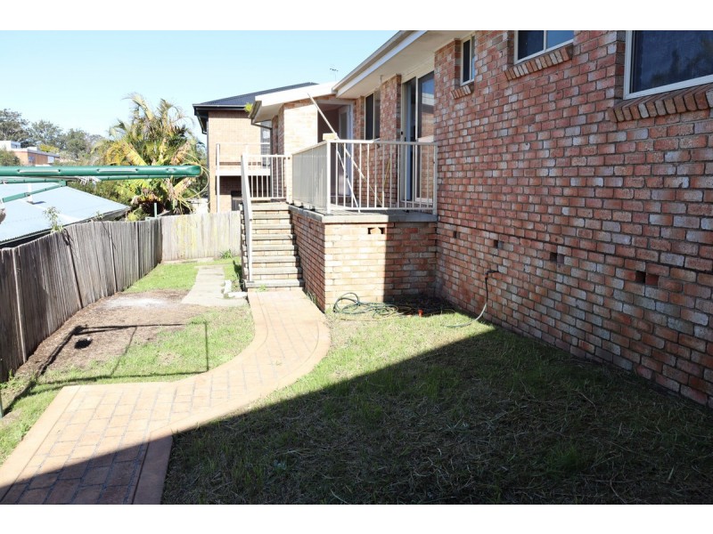 2/28 Hope Street, Wyong NSW 2259