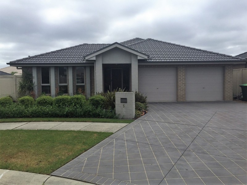 5 Merimbula Place, Woongarrah NSW 2259