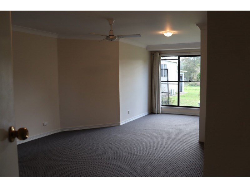 190 Pollock Avenue, Wyong NSW 2259