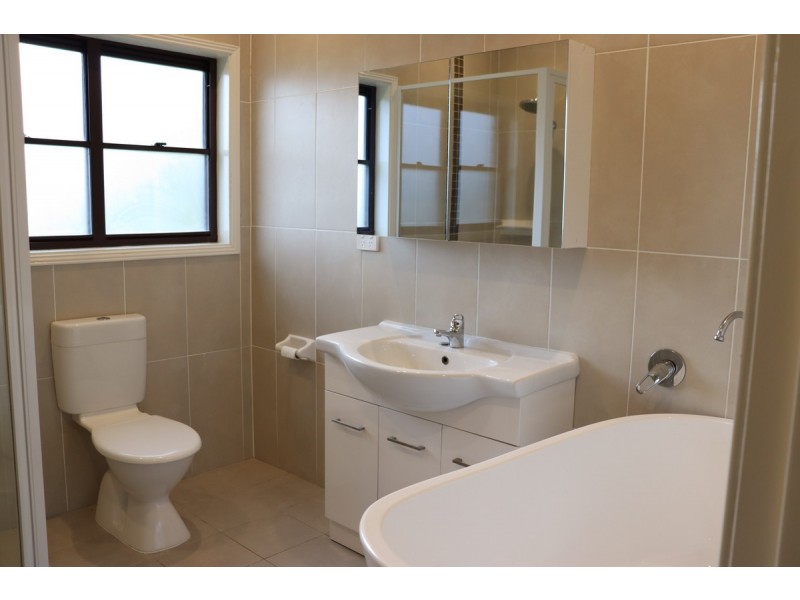 190 Pollock Avenue, Wyong NSW 2259