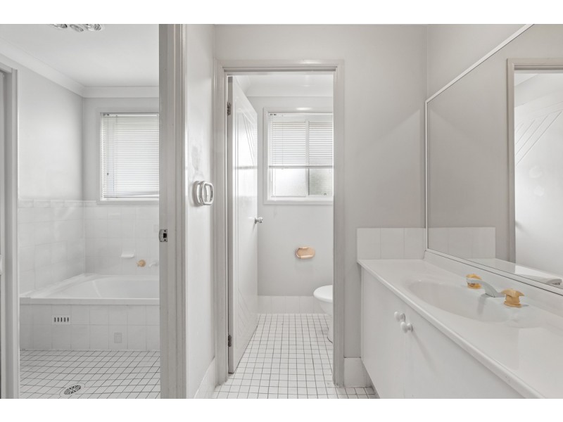 94 Woodbury Park Drive, Mardi NSW 2259