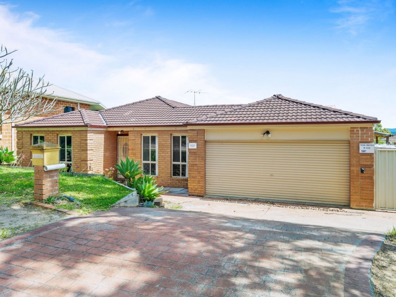 9 Camden Way, Watanobbi NSW 2259