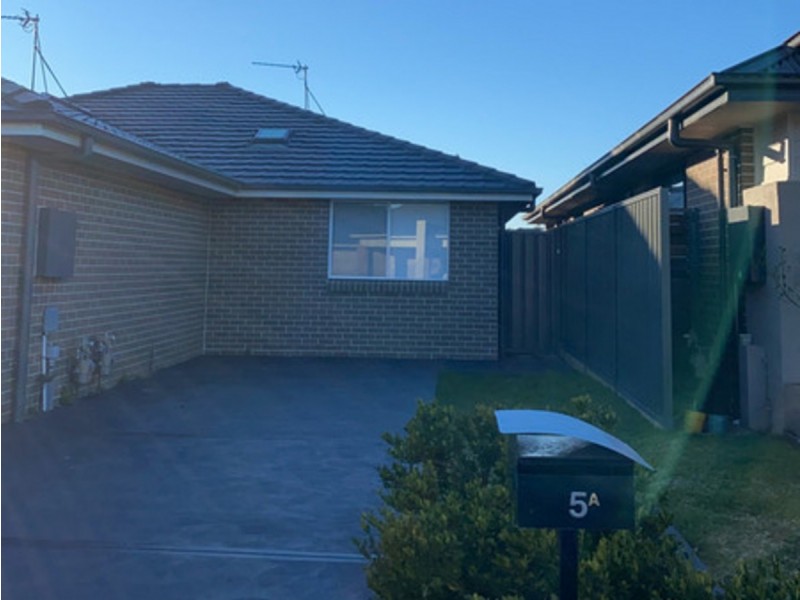 5a Eastwood Avenue, Hamlyn Terrace NSW 2259