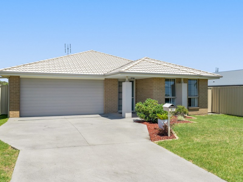 6a Cams Boulevard, Summerland Point NSW 2259