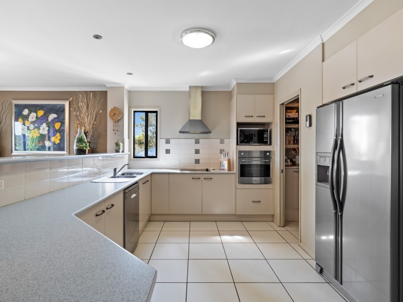 265 Johns Road, Wadalba NSW 2259
