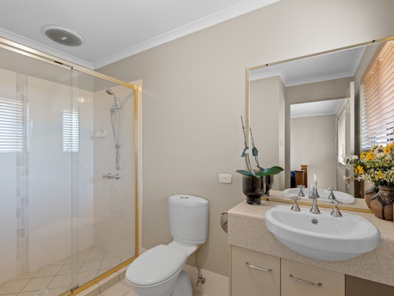 265 Johns Road, Wadalba NSW 2259