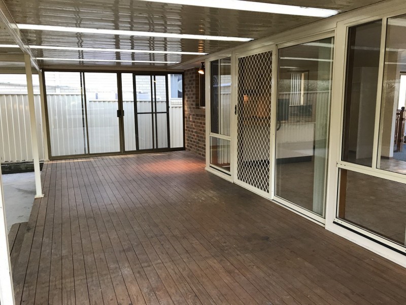 41 Robert Holl Drive, Ourimbah NSW 2258