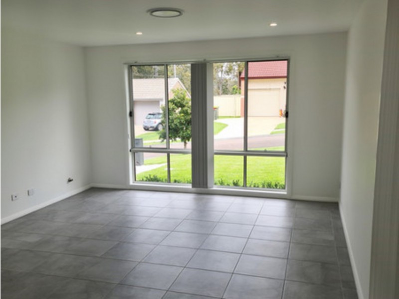 10 Fauna Place, Watanobbi NSW 2259