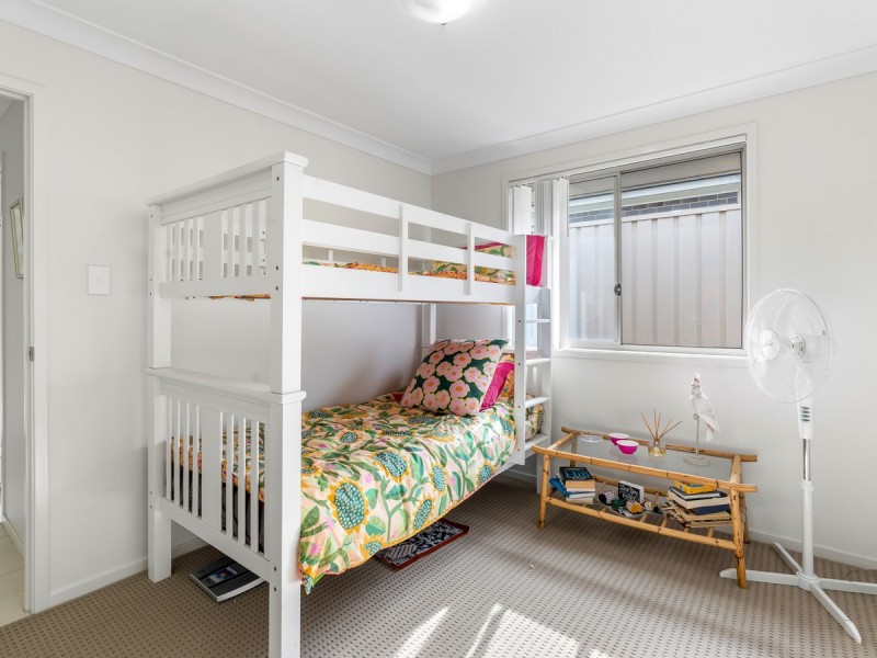19 Regatta Way, Summerland Point NSW 2259