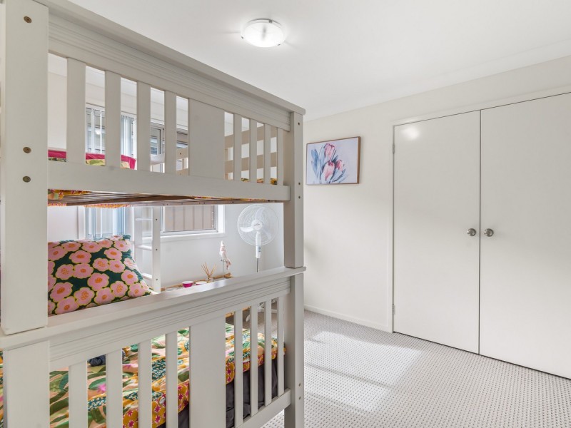 19 Regatta Way, Summerland Point NSW 2259