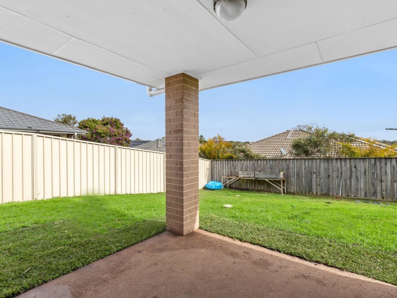 19 Regatta Way, Summerland Point NSW 2259