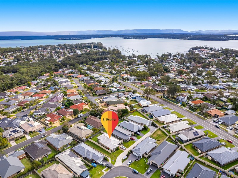 19 Regatta Way, Summerland Point NSW 2259