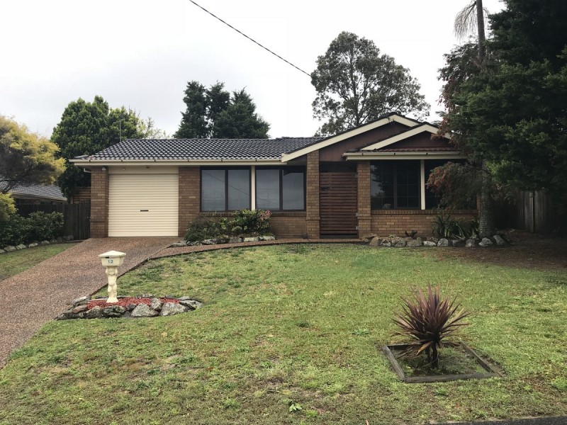 12 Peta Close, Bateau Bay NSW 2261
