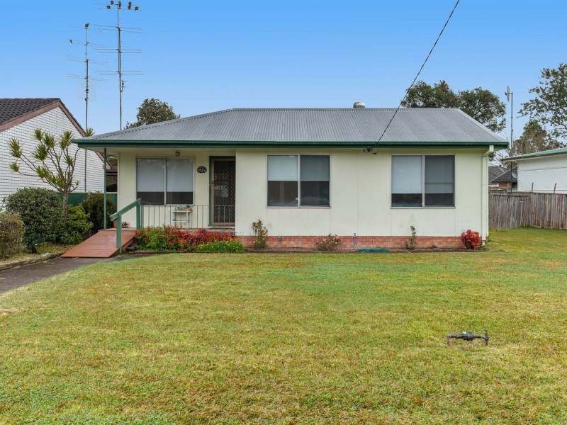 25 Boyce Avenue, Wyong NSW 2259