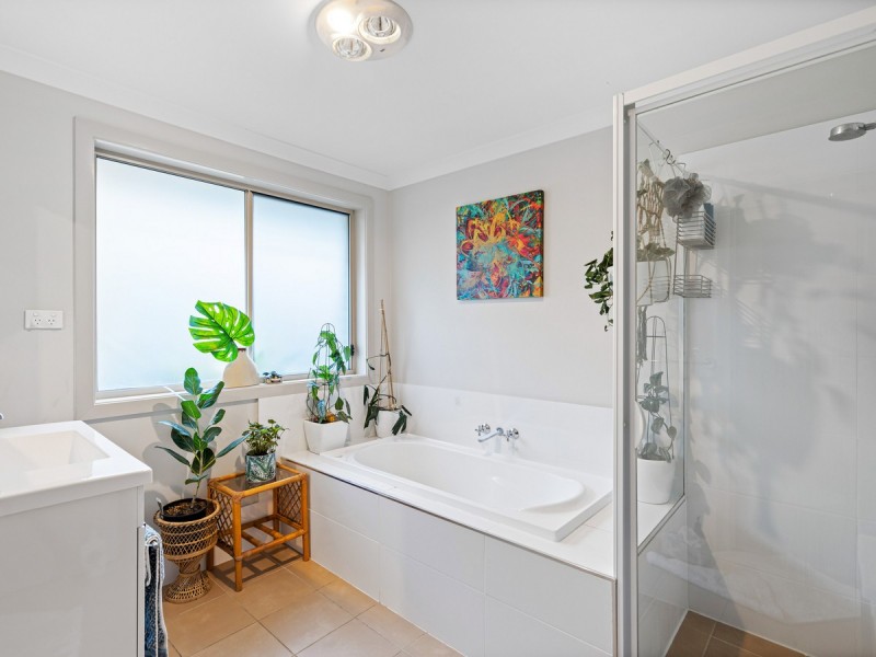 3 Creswell Street, Wadalba NSW 2259