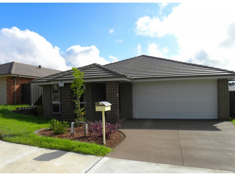 38 Melbourne Road, Wadalba NSW 2259