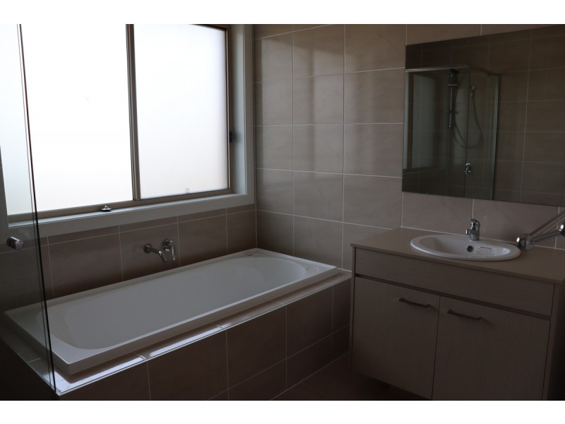 40 Childers Circuit, Wadalba NSW 2259