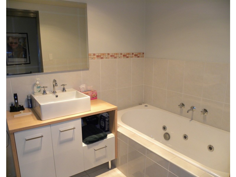 3/4 Heron Close, Watanobbi NSW 2259