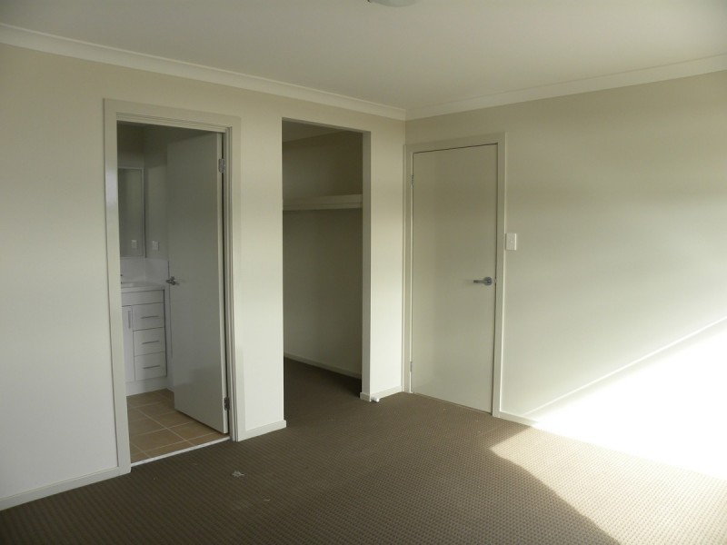 4 Mick Street, Wadalba NSW 2259
